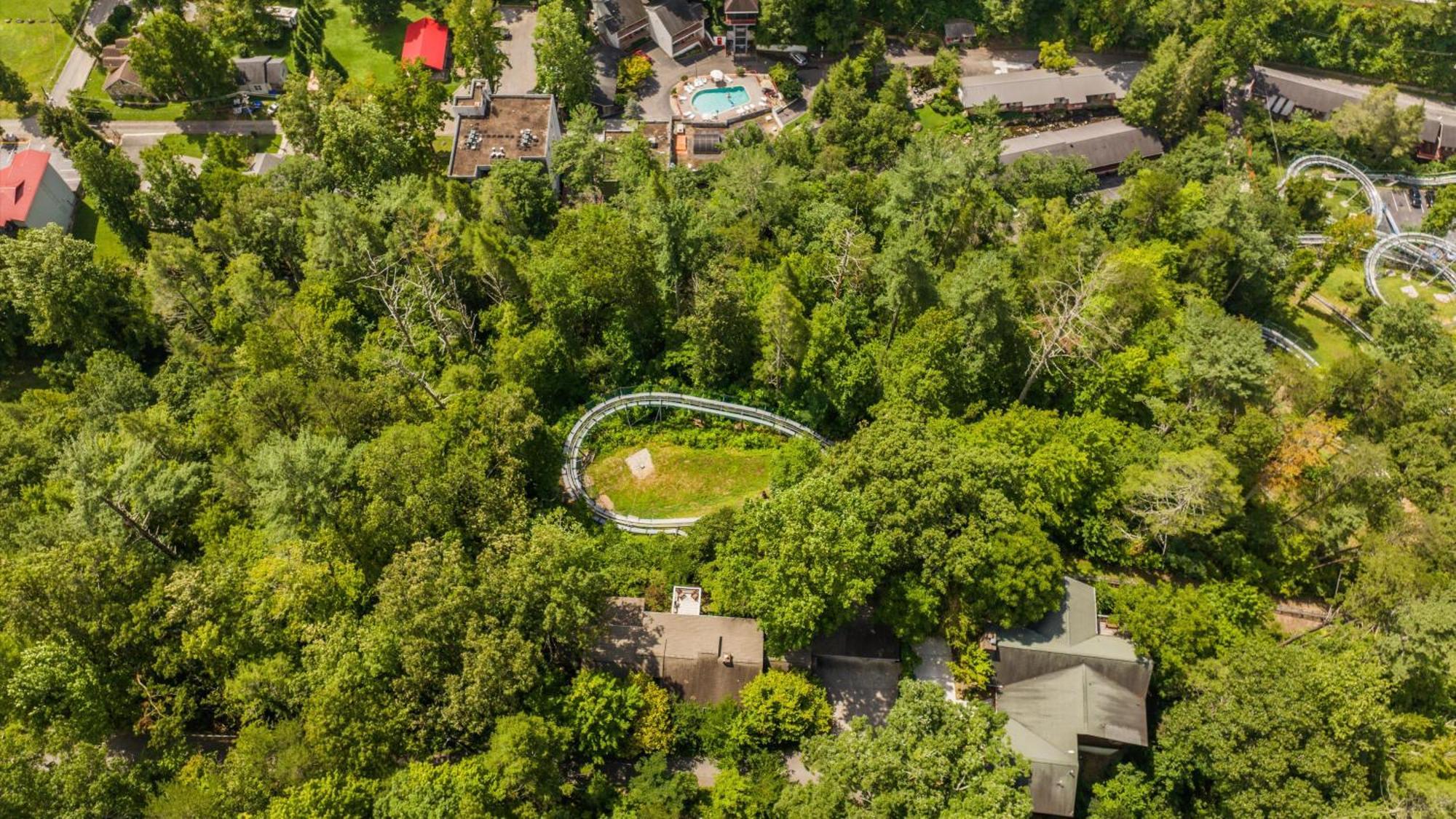 Whiskey Ridge Lodge: 1940s Gem with City Views and Custom Game Room Gatlinburg Exterior photo